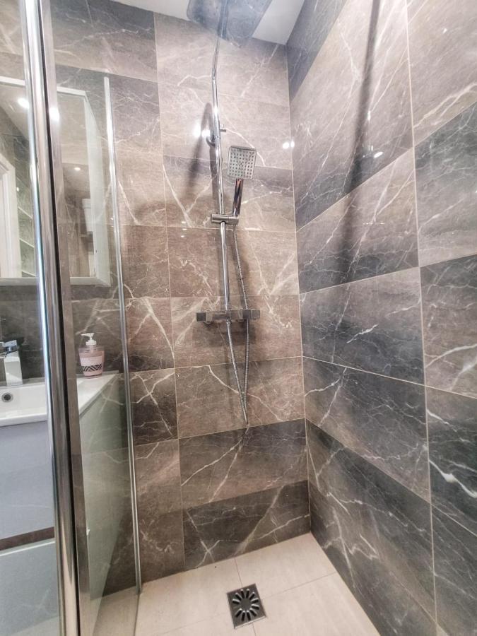 Expérience Unique - Love Room à Cannes - Appartement avec un jacuzzi Privé Exterior foto